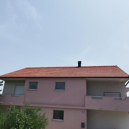 Apartman Hope Zmijavci Exteriör bild