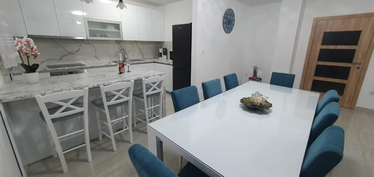 Apartman Hope Zmijavci Exteriör bild